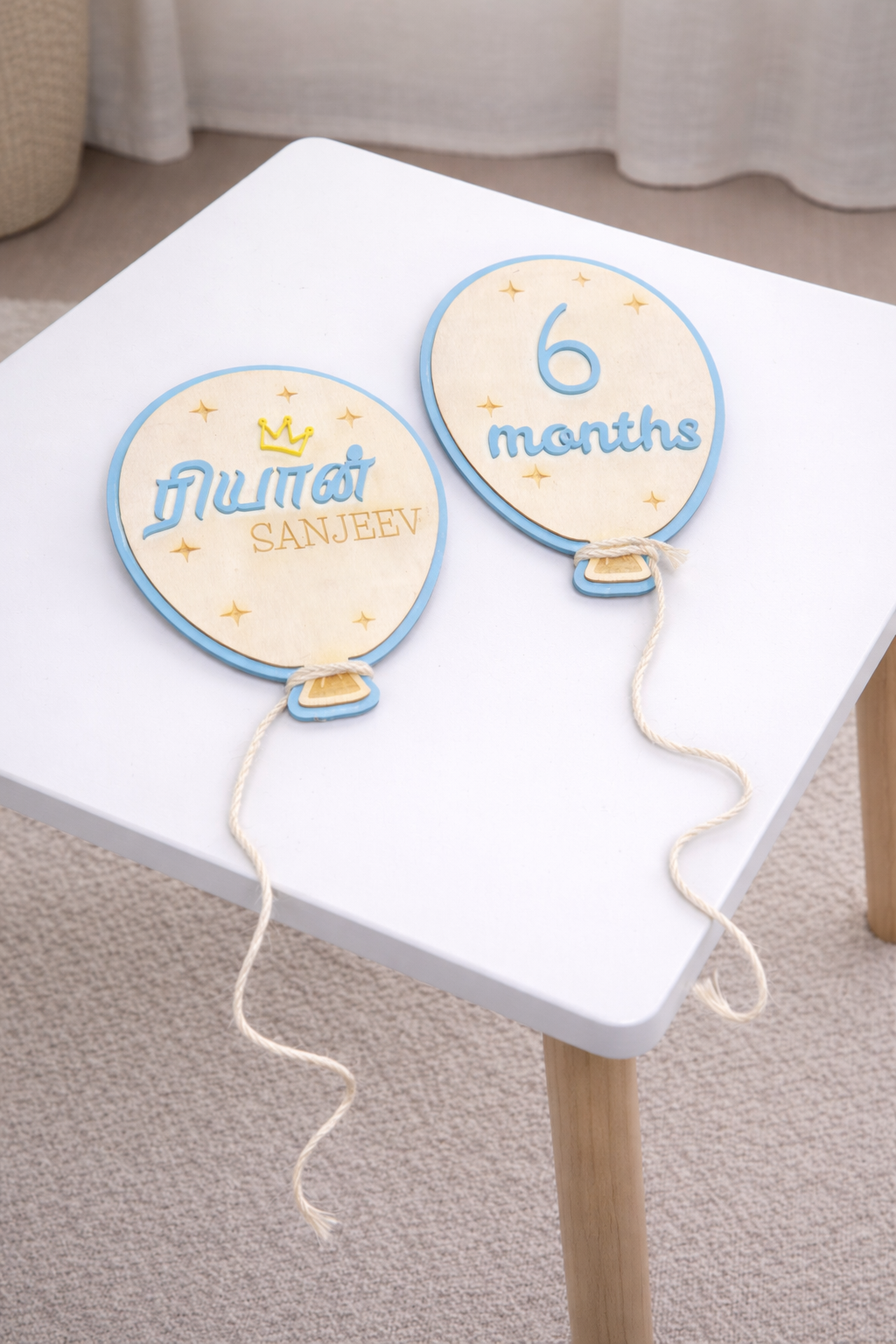 "AERO: BALLOON MILESTONE PLAQUE" Reusable and interchangeable milestone plaque