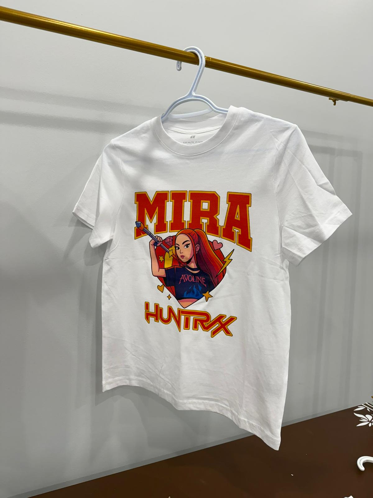 "KPOP DEMON HUNTERS: MIRA CHARACTER" T-shirt