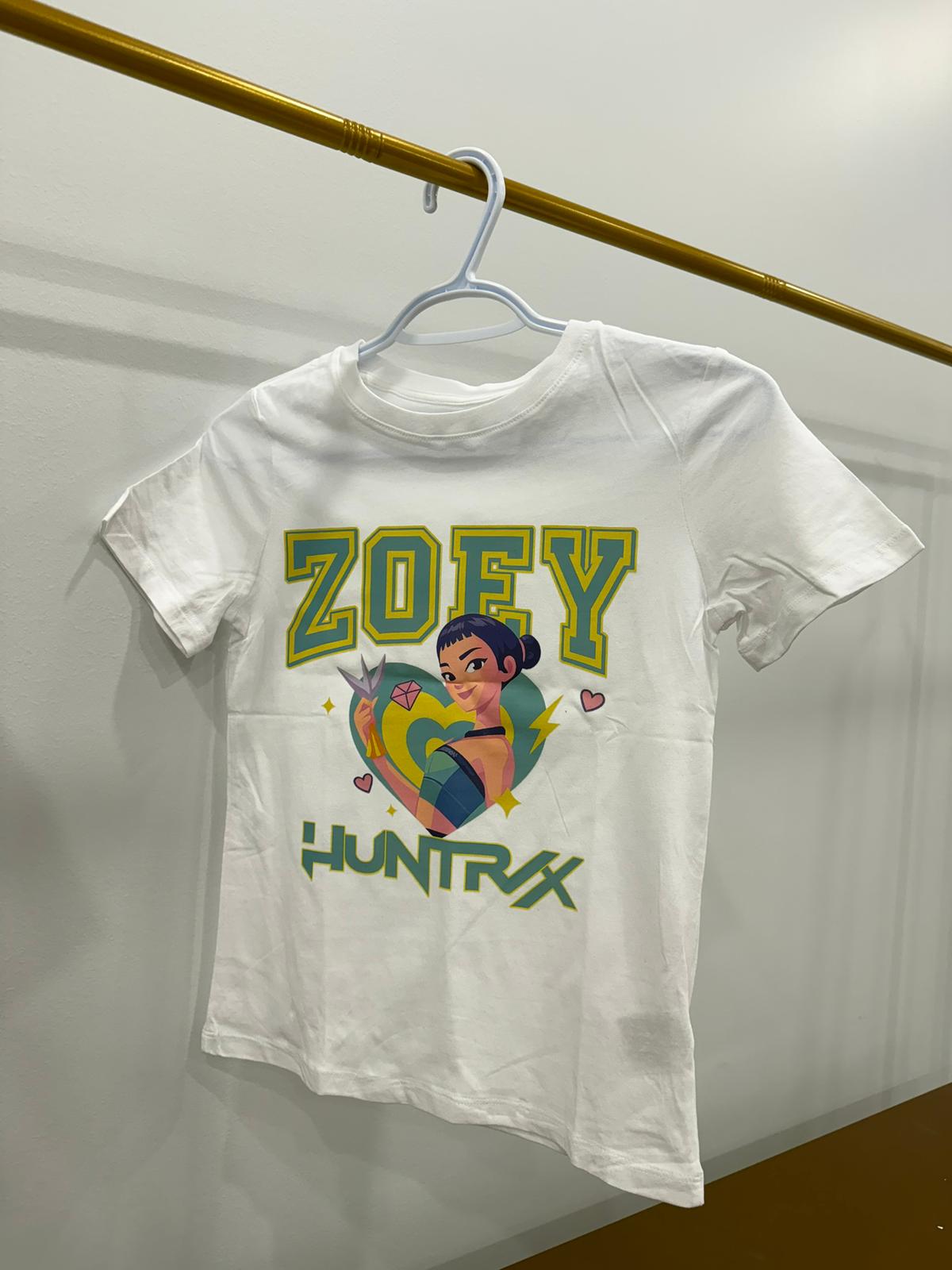 "KPOP DEMON HUNTERS: ZOEY CHARACTER" T-shirt